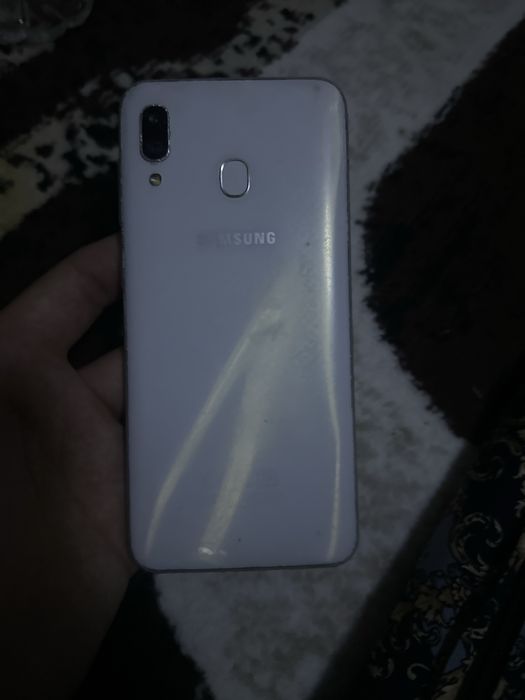Andriod Samsung A40