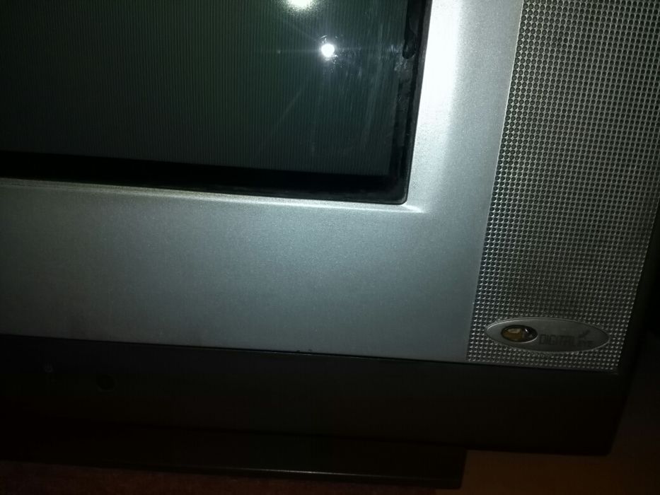 Телевизор LG FLATRON и Samsung