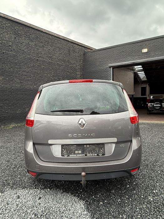 RENAULT Grand Scenic 2015 — imagine 5