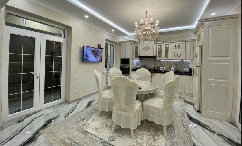 Сдается 4 комнатная квартира