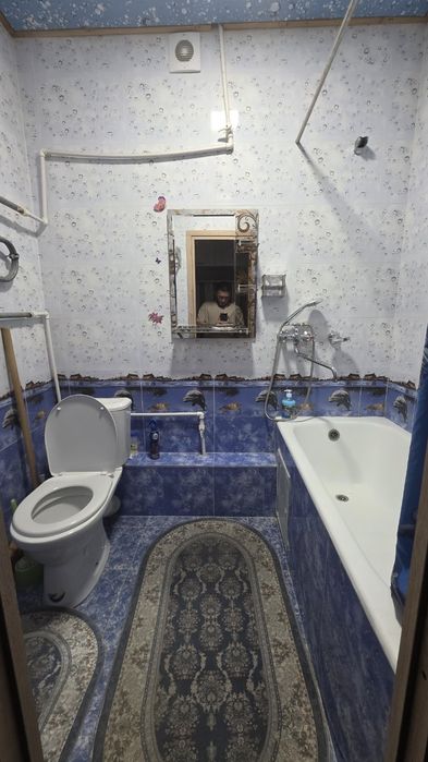 16 maktab oldida 2 xona 2 etaj