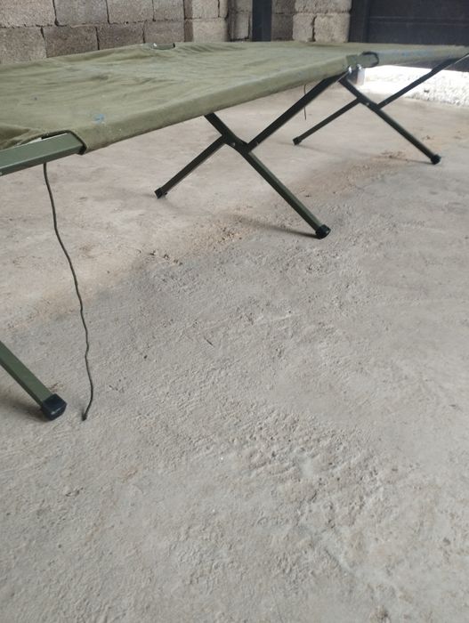 Военный кровать..