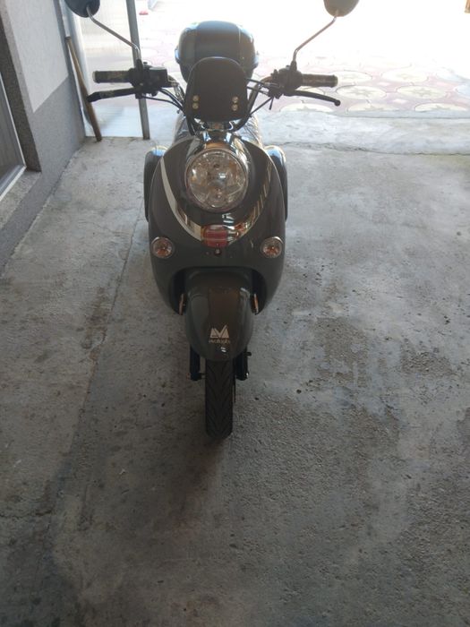 Scuter elecectric cu 3 roti