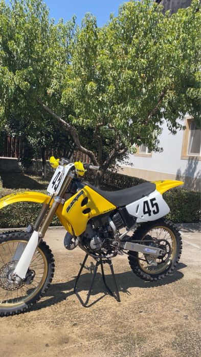 Cross Suzuki RM125