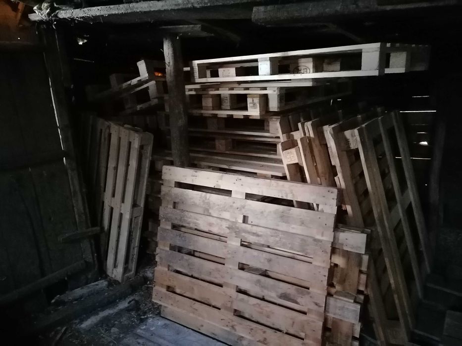 Продавам евро палети и други 15лв.