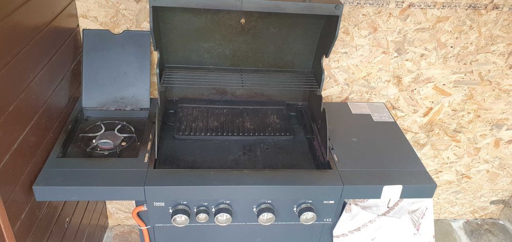 Grătar pe gaz Teesa BBQ 5007 MASTER - 5 arzătoare