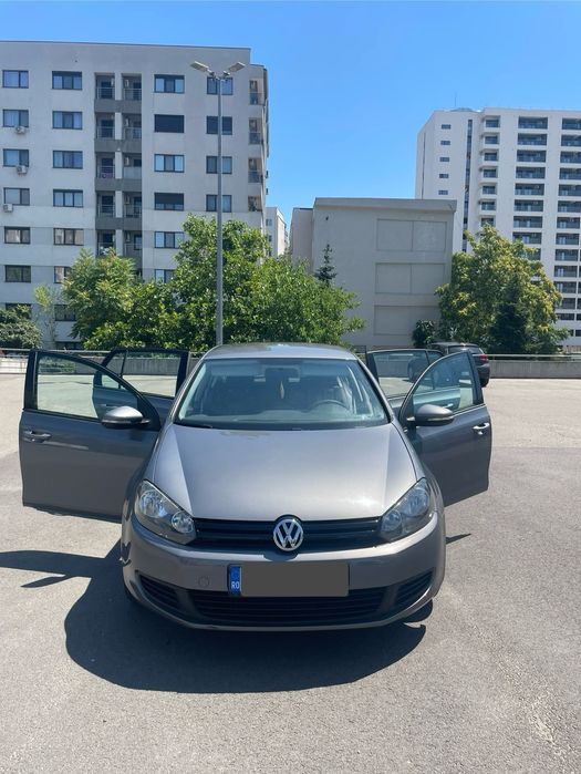 VOLKSWAGEN Golf 2009