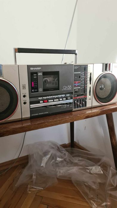 Радио касетофон Sharp QT38