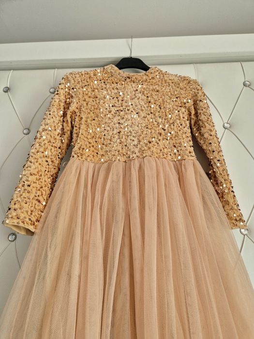 Rochie de ocazie strălucitoare fete