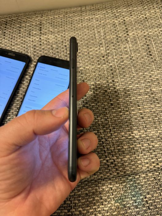 4 x iPhone 7 – 32GB / 128GB – Funcționale stare super