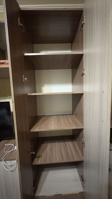 Продам шкаф с ТВ зоной