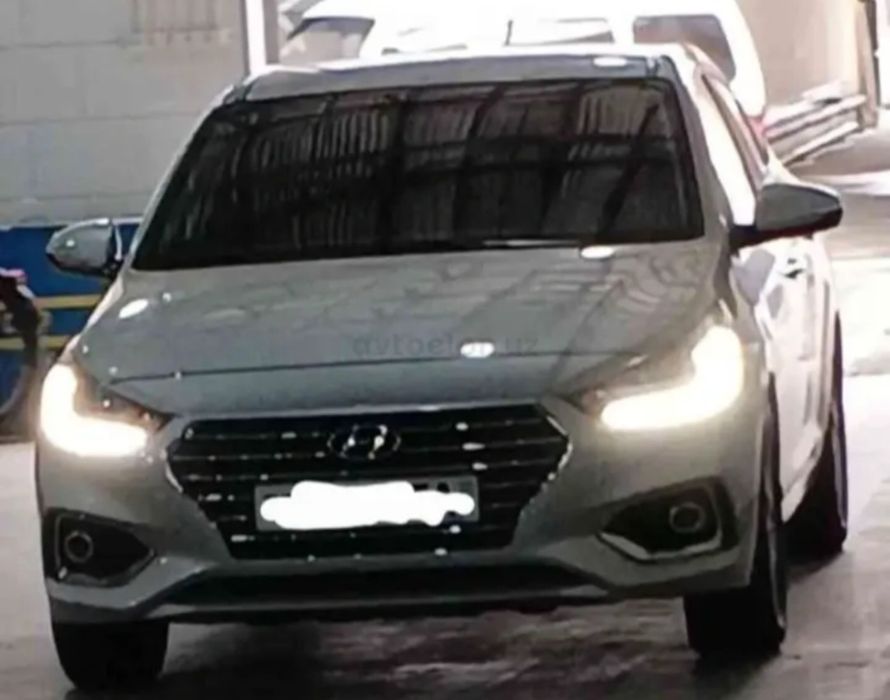 Hyundai Accent +5 full 2020 yil obmen na Hyundai Tucson