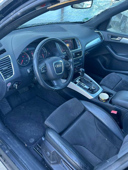 Dezmembrez Audi Q5 8R Motor 3.0Tdi CCWA / Euro 5 / Cutie de viteze automata /Plansa Bord/Caseta directie/ Volan partea stanga