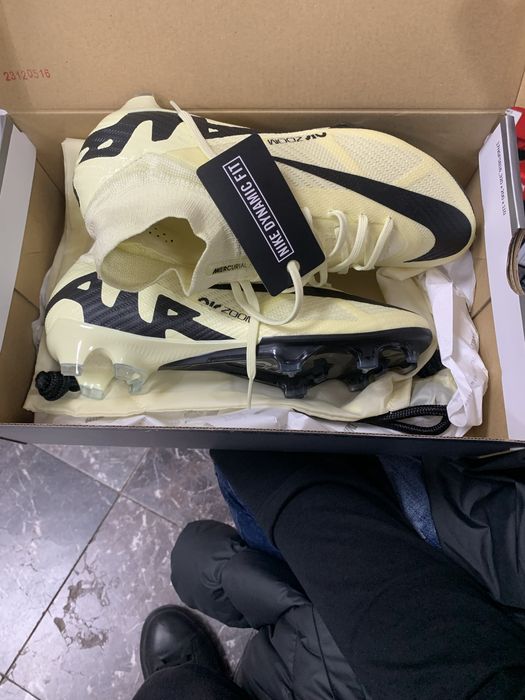 NIKE Air Zoom Mercuria Vapor 15 Elite FG Mad Ready - Lemonade/Black