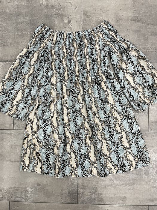 Дамски рокли различни видове XS