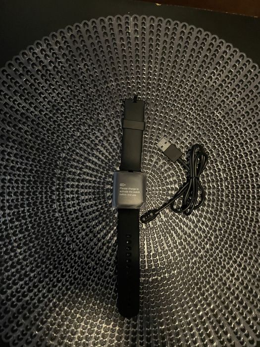 Ceas smartwatch.