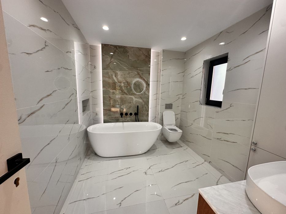 Casa Design Deosebit - zona Carrefour Era