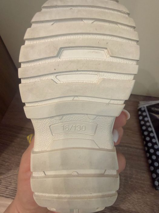 Ботиночки на 1-1,5 года