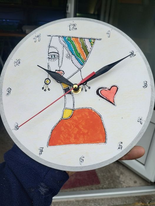 Ръчно изработени стенни часовници