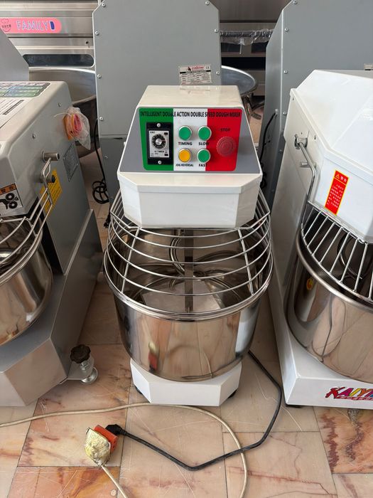 Mishalka 15 kg 220w tokda ishlaydi xamir qoradigan qattiq xamirlar uch