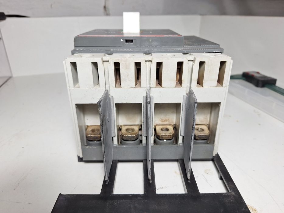 USOL ABB Sace Isomax S3 3P+N