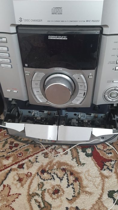 Музыкальный центр