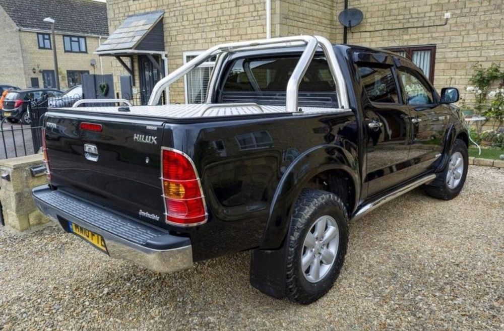 Dezmembrez Toyota Hilux 3.0 Invincible 2006-2011 1KD-FTV