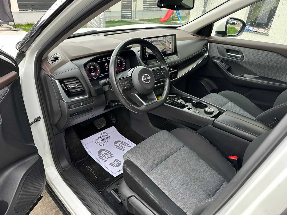 NISSAN X-TRAIL benzina hybrid 4X4 rate garantie de producator TVA  Inclus siDEDUCTIBIL