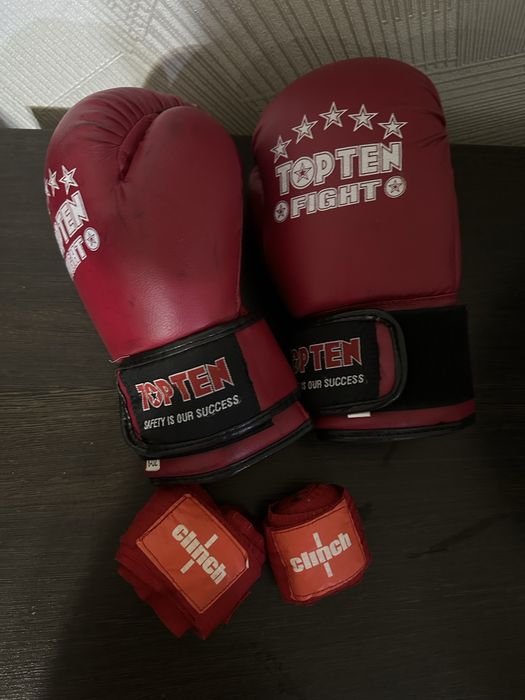 Боксерские перчатки Top Ten 8 oz (б/у, в хорошем состоянии)
