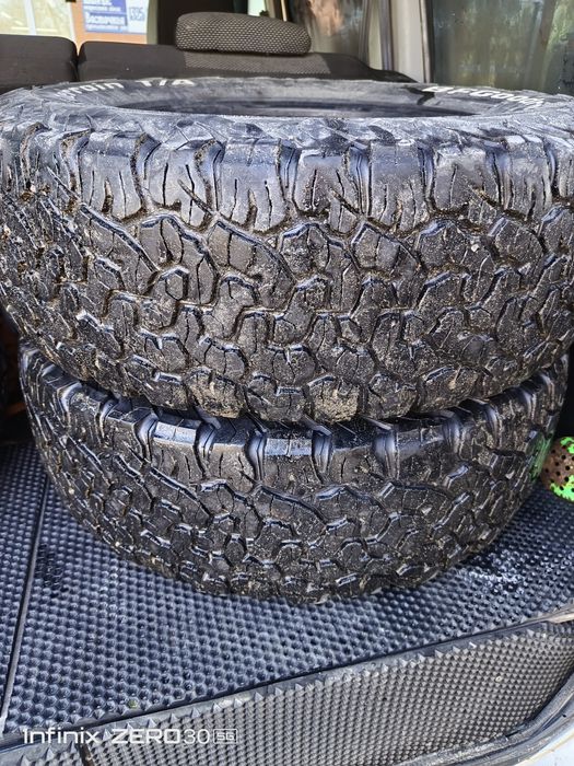 Продам шины на внедорожник