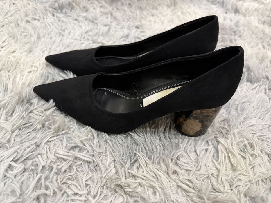 Продам туфли, босоножки