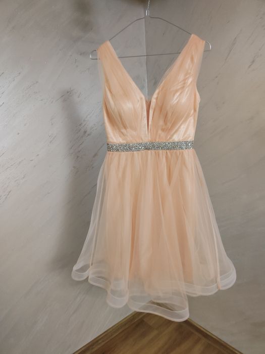 Официална рокля размер 36/S. Цвят пудра