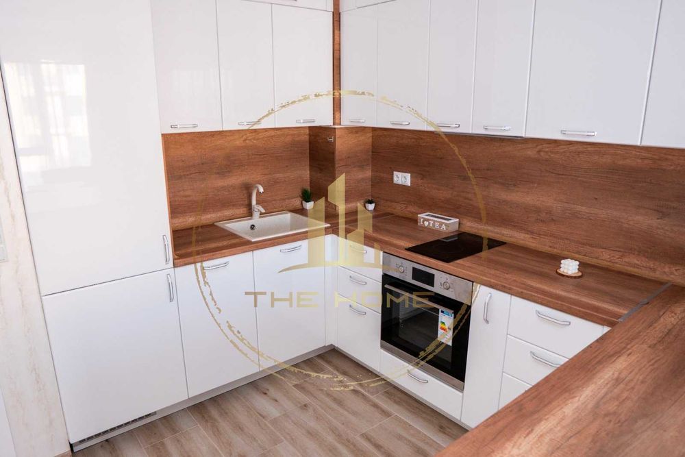 Дава се под наем Двустаен апартамент в к.к. Св.Св. Константин и Елена - 60 кв.м за 650 € - Снимка #2