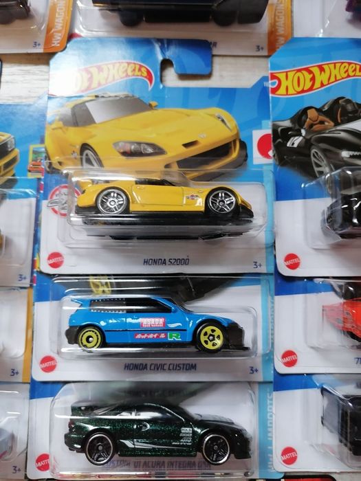 Hotwheels колички
