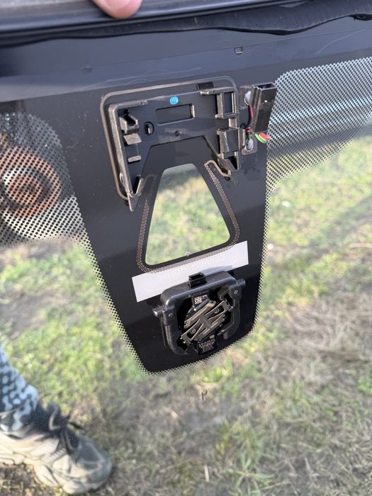 Предно стъкло BMW 5 F10 F11 челно камера connected drive бмв ф10 ф11