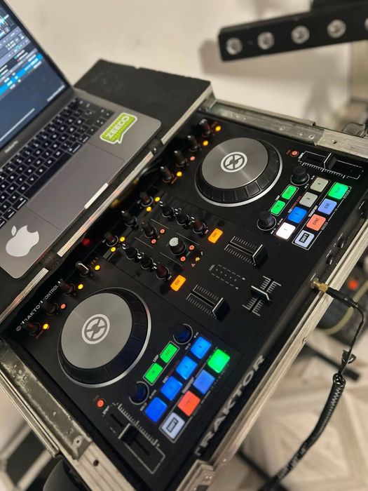 Traktor S2 MK2 + Case – PREȚ BUN, SE VINDE RAPID