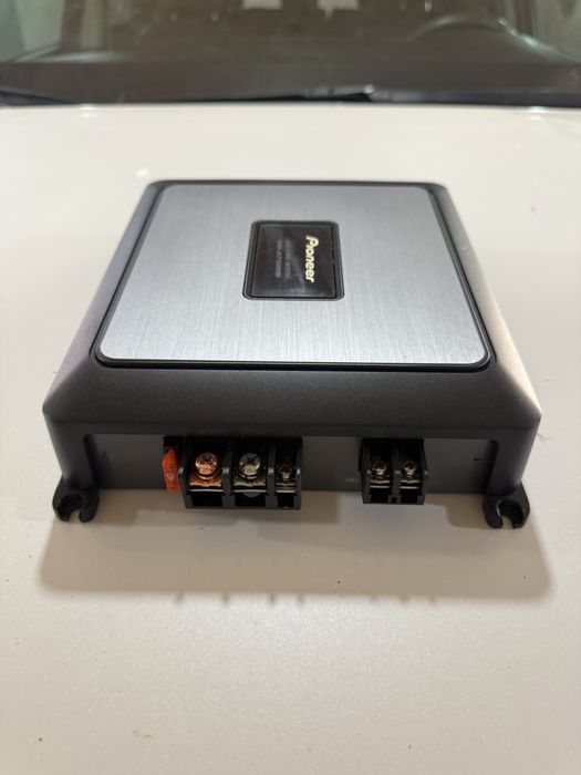 Усилитель Pioneer GM-D7500M