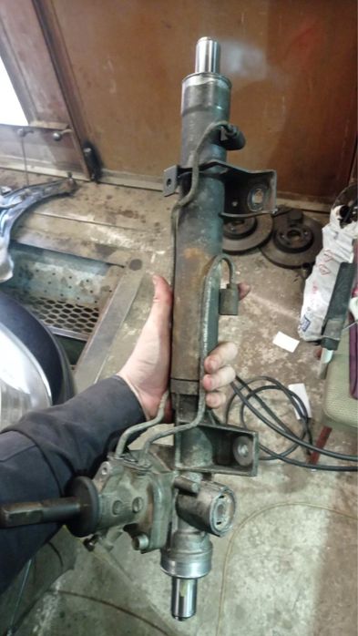 Ремонт и замена рулевой рейки