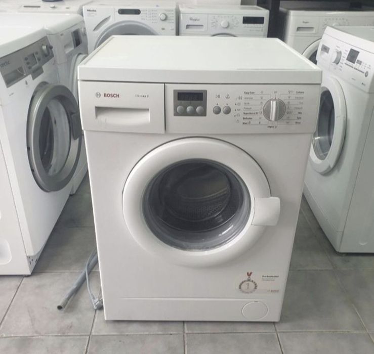 Bosch. Capacitate 5 -  7 kg. Wae 67312