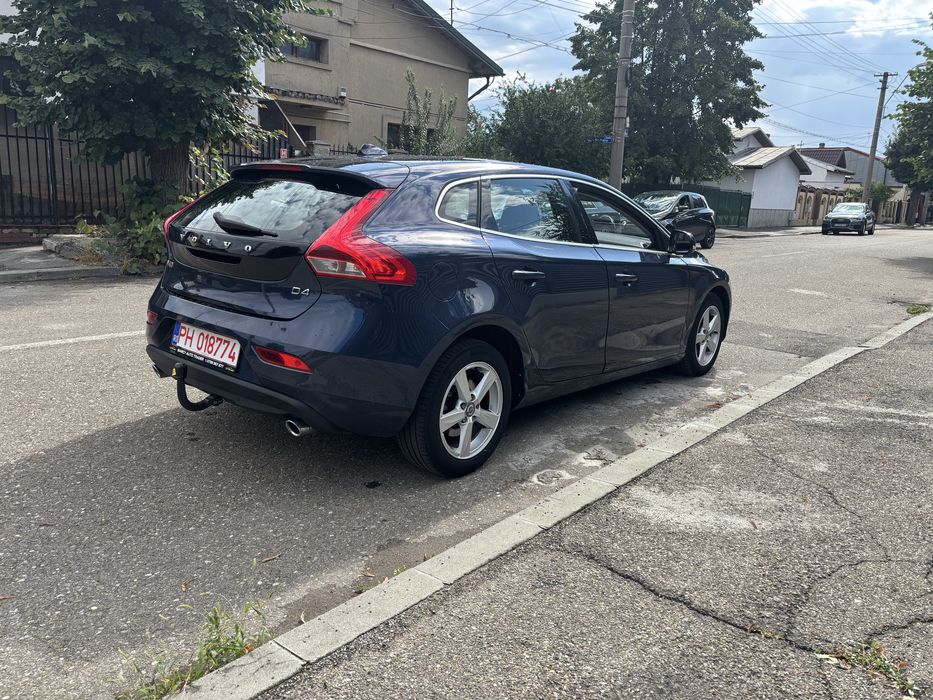 Volvo v40  D4 /Euro5  /09/2014 Led/ Navi 2.0/190cp