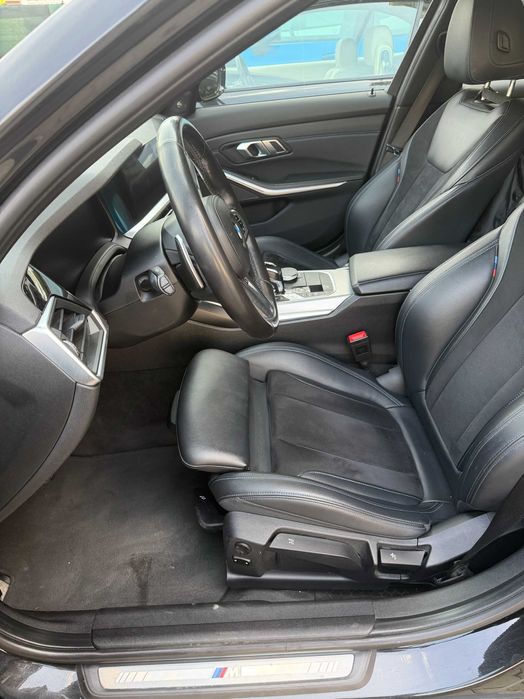 BMW 320d Pachet M - X Drive - TVA deductibil