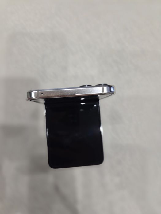 Samsung Galaxy Z Flip 5