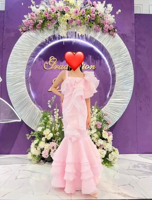 Вечерние платье 42 размер