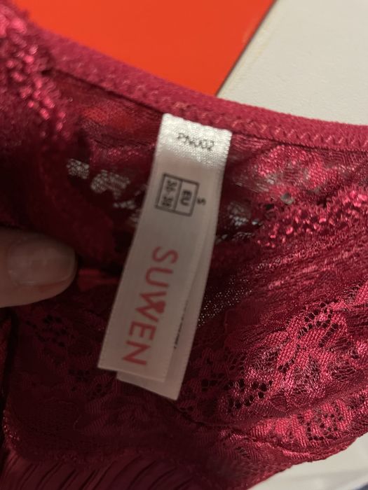 Compleu/Neglijeu Suwen rosu