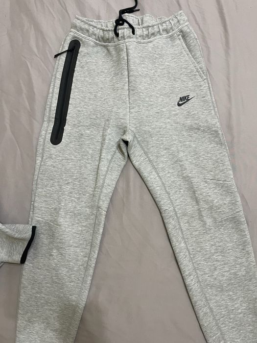 Nike Tech Fleece екип – сив, размер S