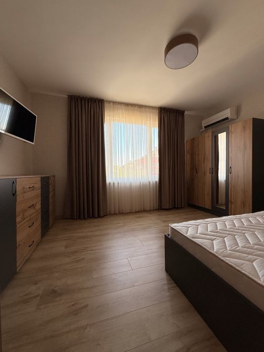 Дава под наем тристаен