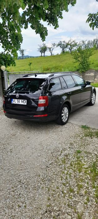 Vând Skoda Octavia 3