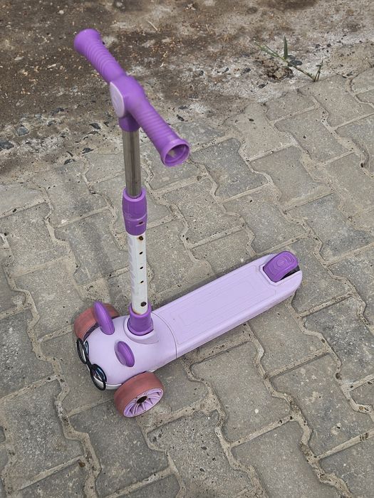 Детский самокат .