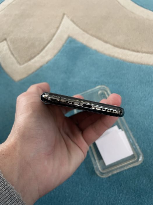 Продам айфон х 64 гб