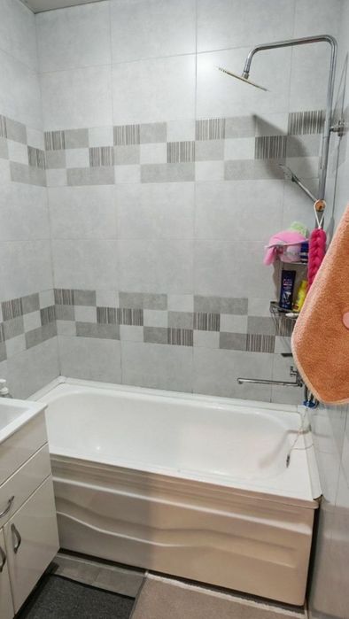 Продаётся 3 комнатная квартира массив ялангач Экобазар